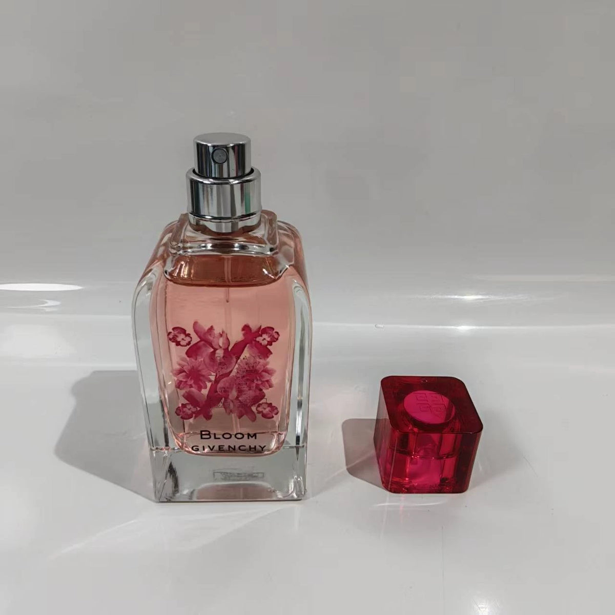 020926-200 Givenchy blooming flowers
