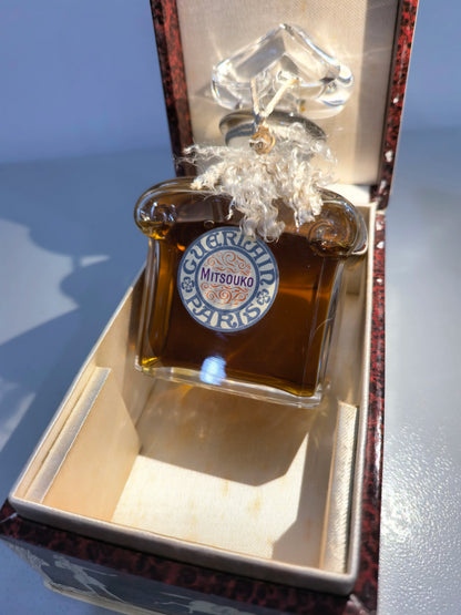 200826-38 Guerlain Madame Butterfly Essence 125ml 4.2 oz