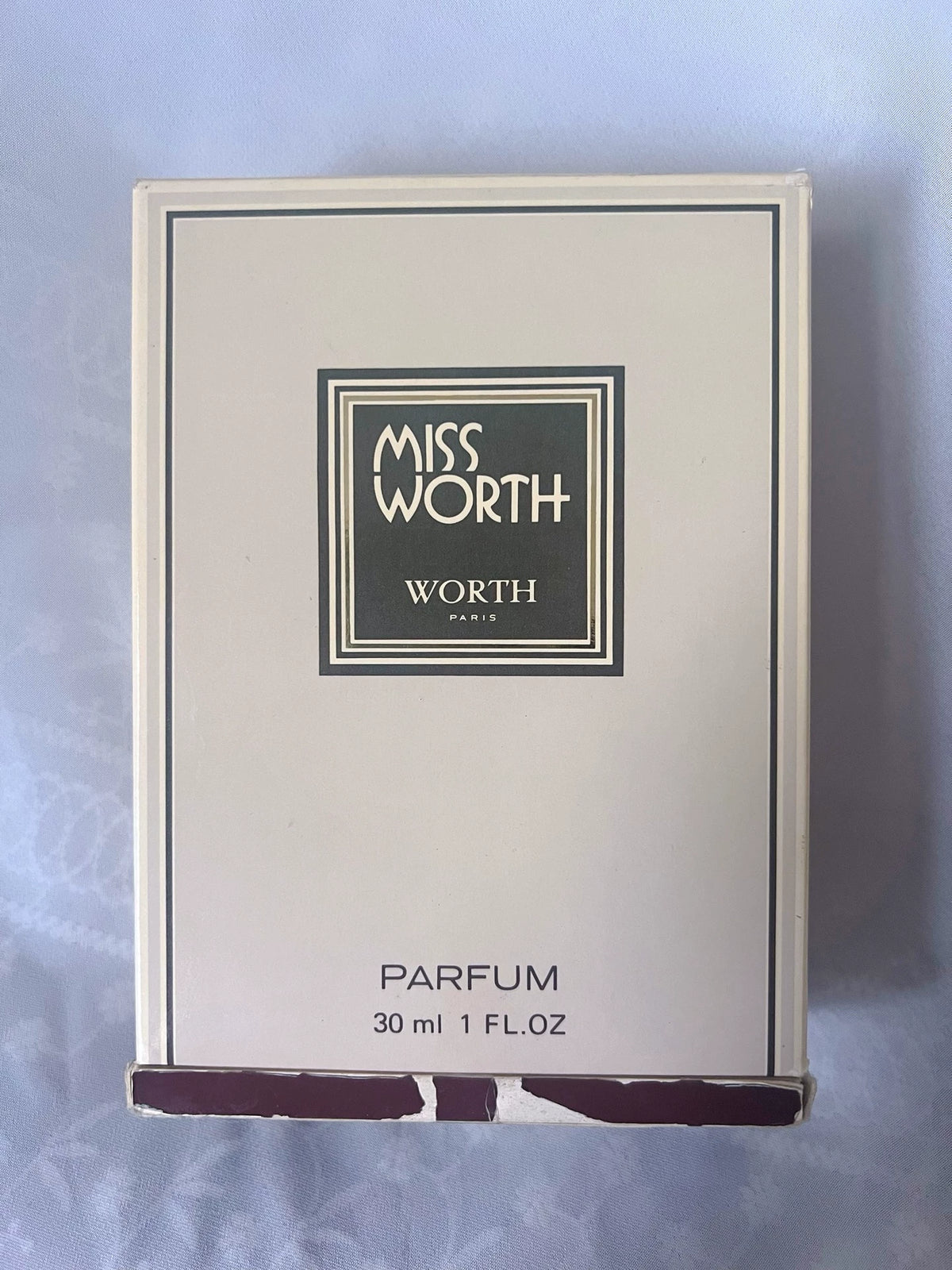 081026-81 Worth Miss Worth Parfum 30ml 1 oz