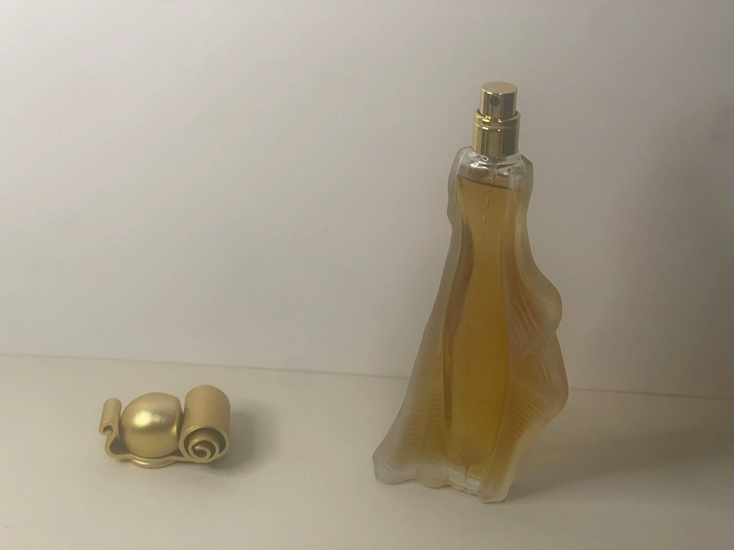 030826-11 Givenchy Golden Elegance Second EDP 50ml 1.7 oz