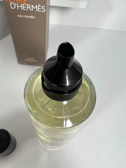 270726-145 Hermès Frosted Earth Refill Perfume 200ml 6.8 oz
