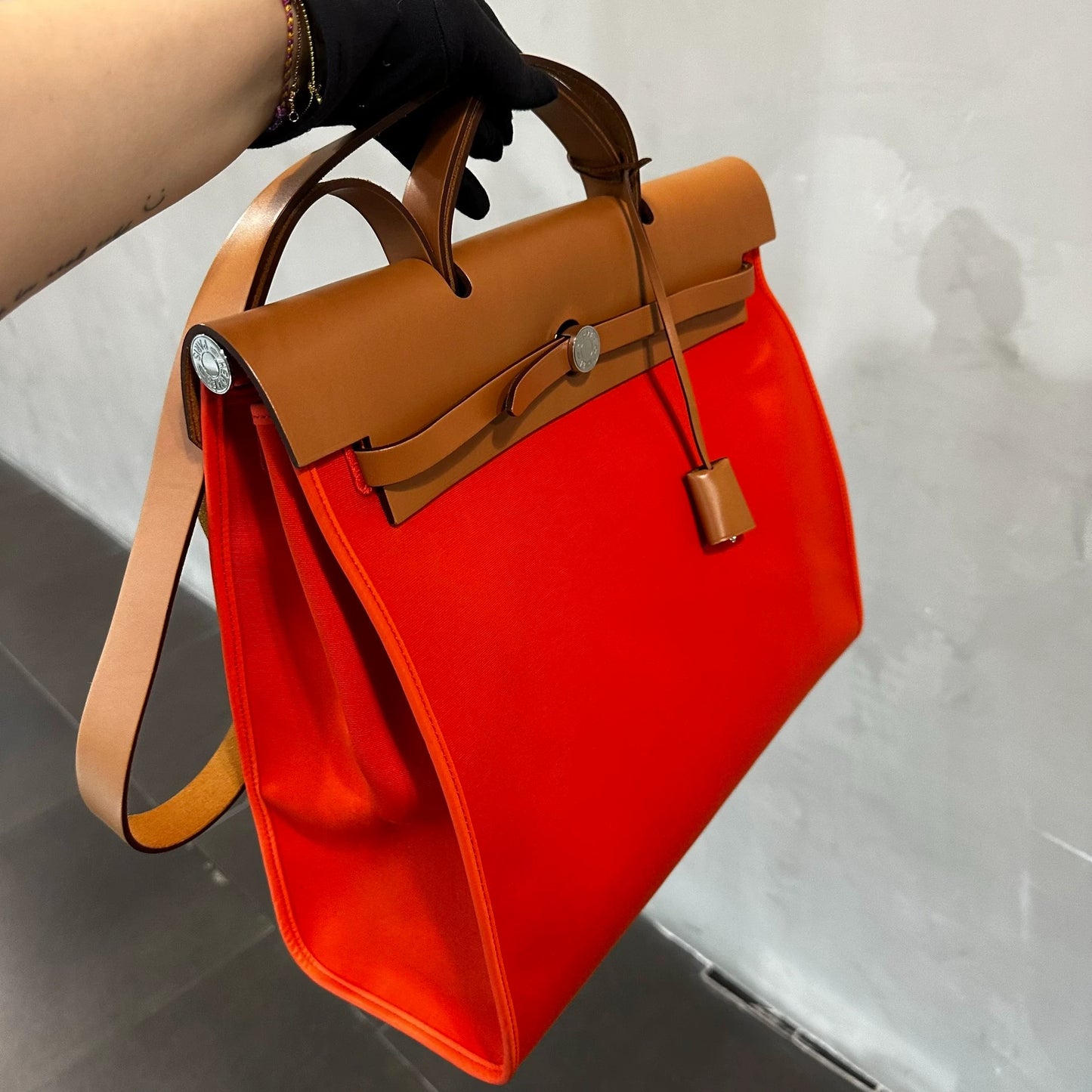 Jun25-bag-42 Auth Hermes Herbag 39 MM canvas Tote handbag shoulder bag