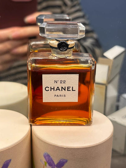 060626-32 Chanel n22 fragrance  1970s Parfum 30ml 1 oz