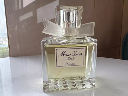 140525-67 Christian Dior Cherie L'eau 50ml 1.7oz edt eau de toilette