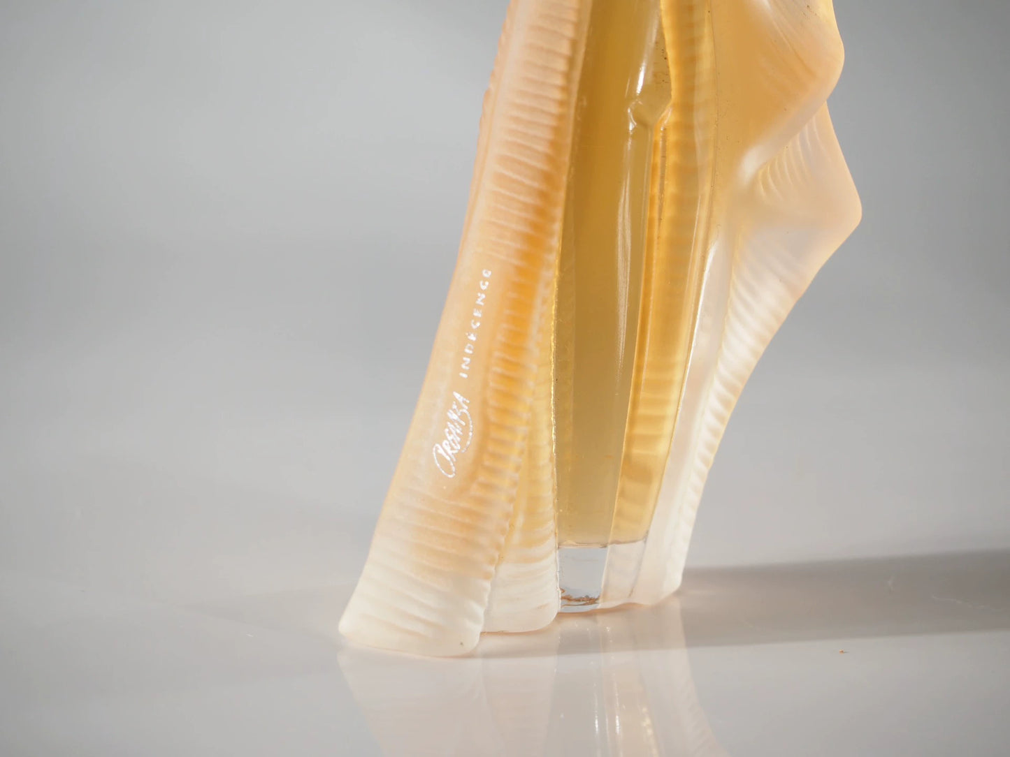 040826-159 Givenchy Goddess II Golden 30ml 1 oz