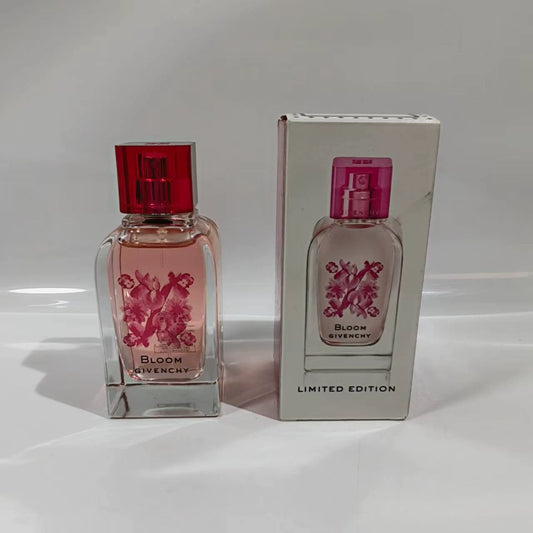 Givenchy blooming flowers