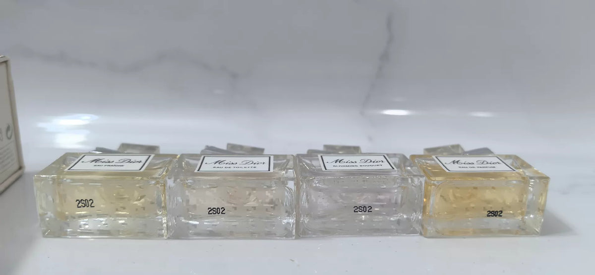 220826-405 Dior MISS Miss set 5ml 0.2 oz