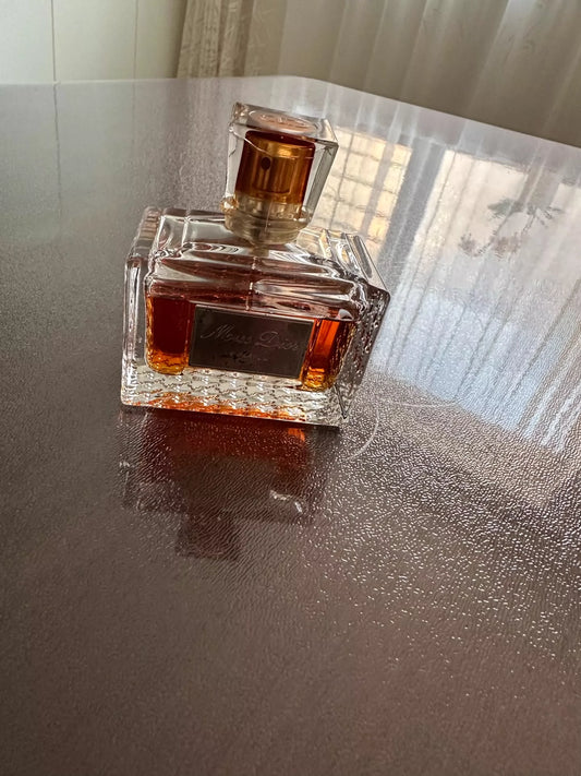040625-46 Christian Dior 74ml 2.5oz Le Parfum