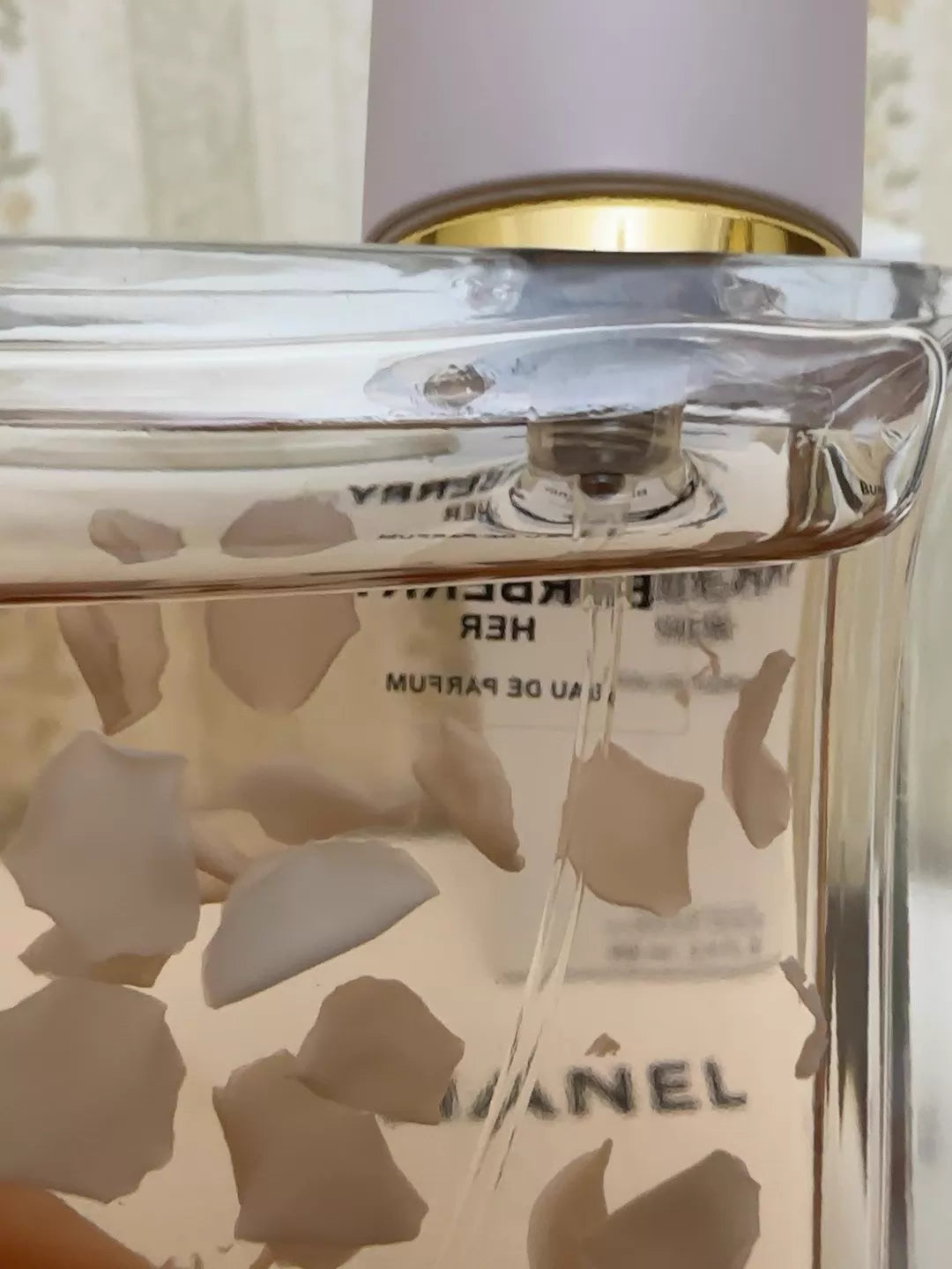 070526-72 Burberry Flower Her Petals Perfume 88ml 3 oz