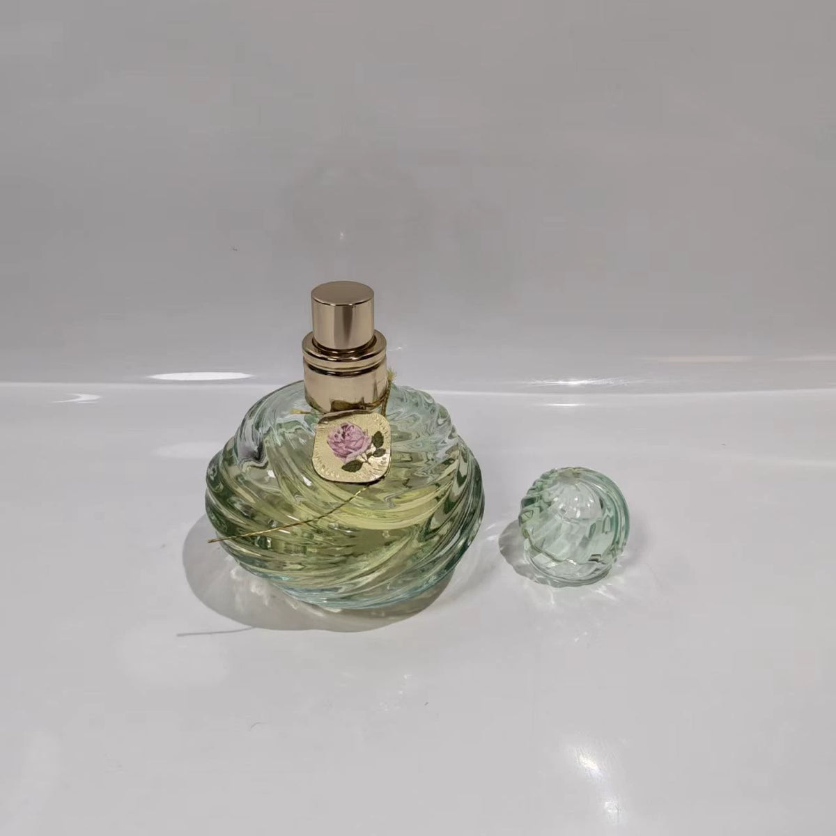 020926-67 Shiseido Royal Rose 50ml 1.7 oz