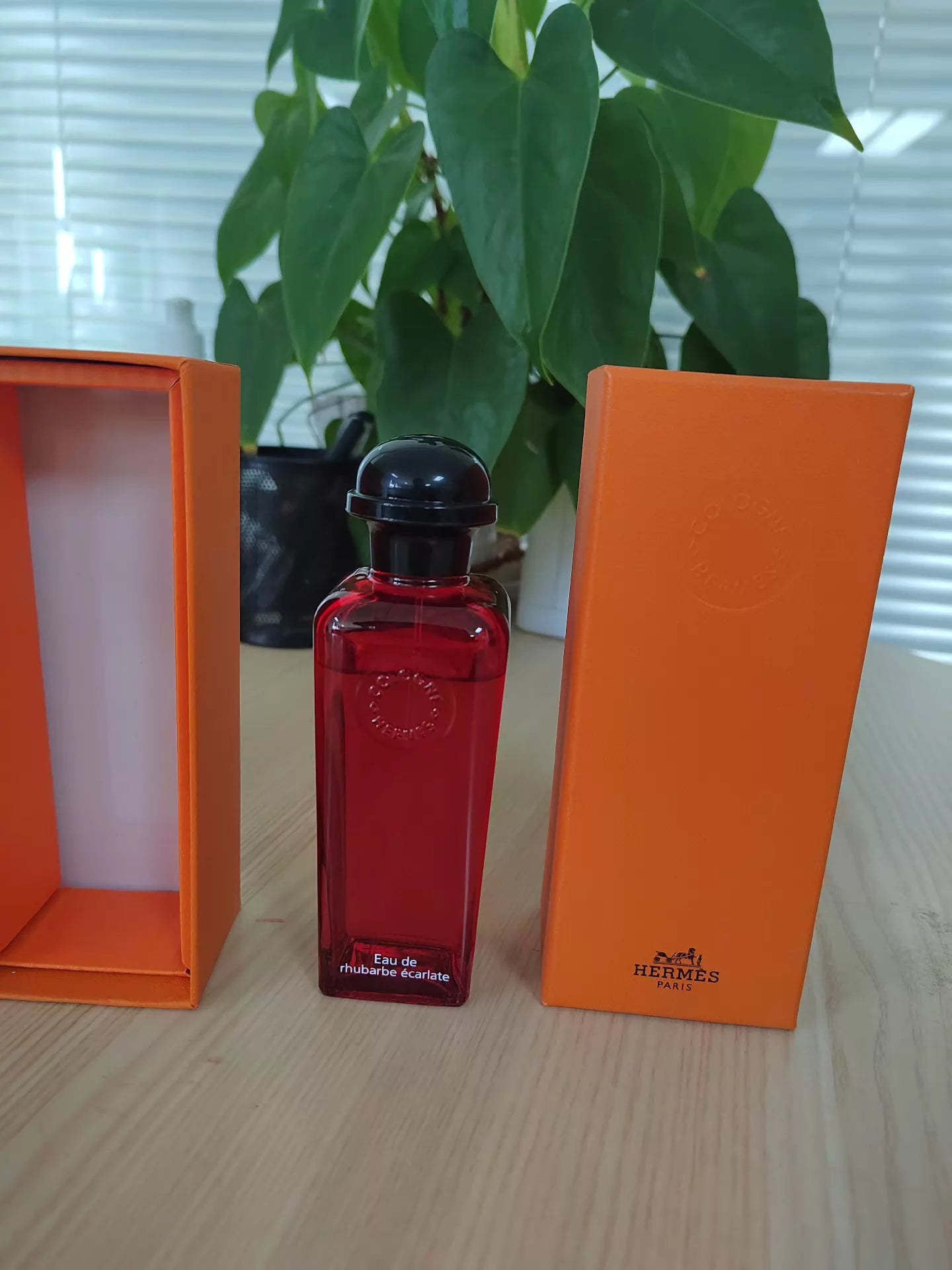 010926-151 CK Hermes Bloody Rhubarb Cologne 100ml 3.4 oz
