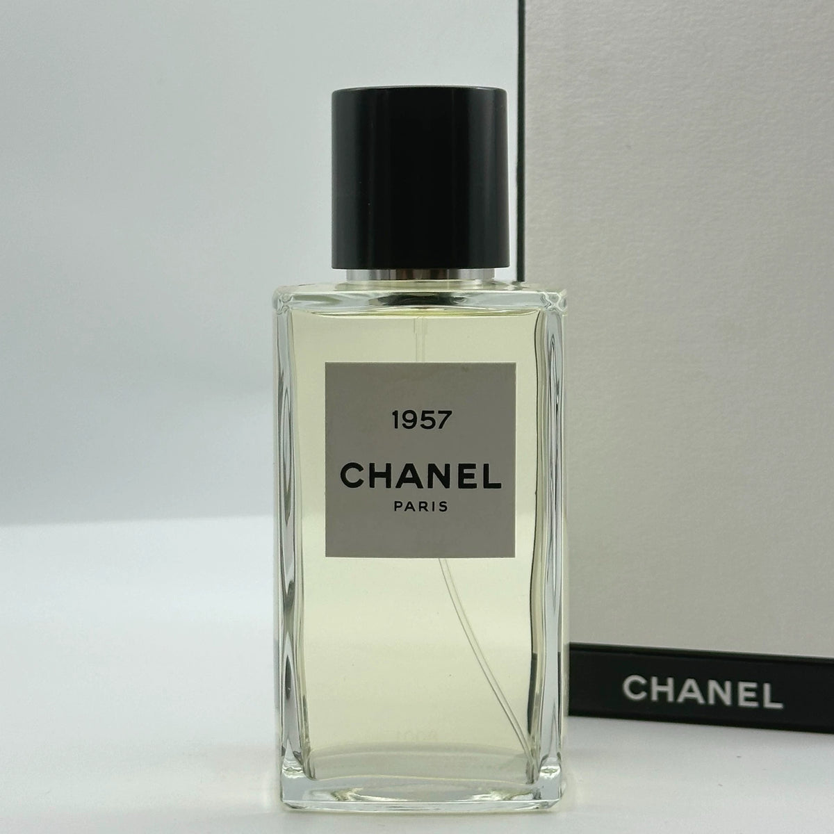 151026-75 Chanel boxed label slightly 200ml 6.8 oz