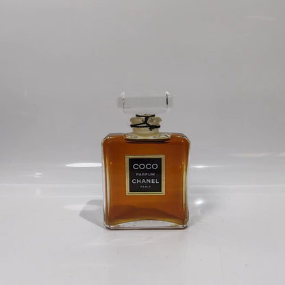 020926-574 Chanel coco women