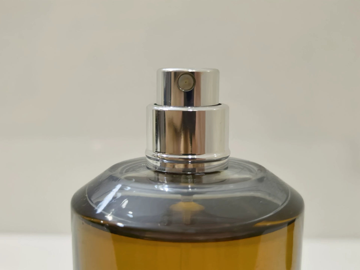 220426-43 Givenchy Pi Leather Edition 60ml 2 oz