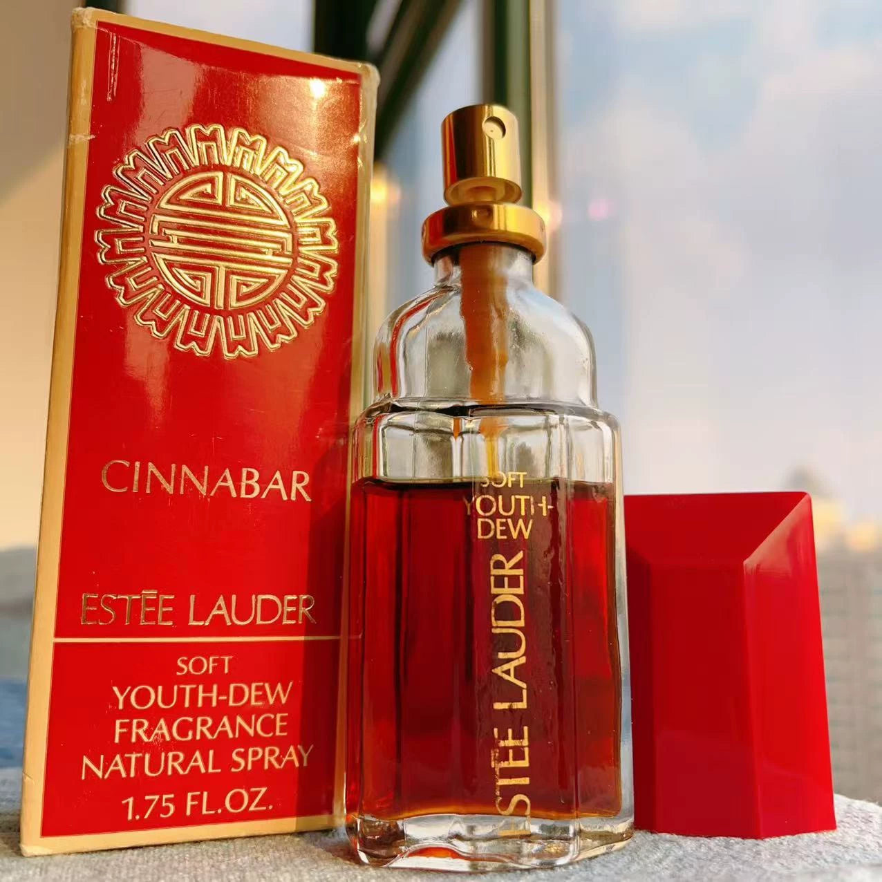090826-4 Estee Lauder Cinnabar Perfume