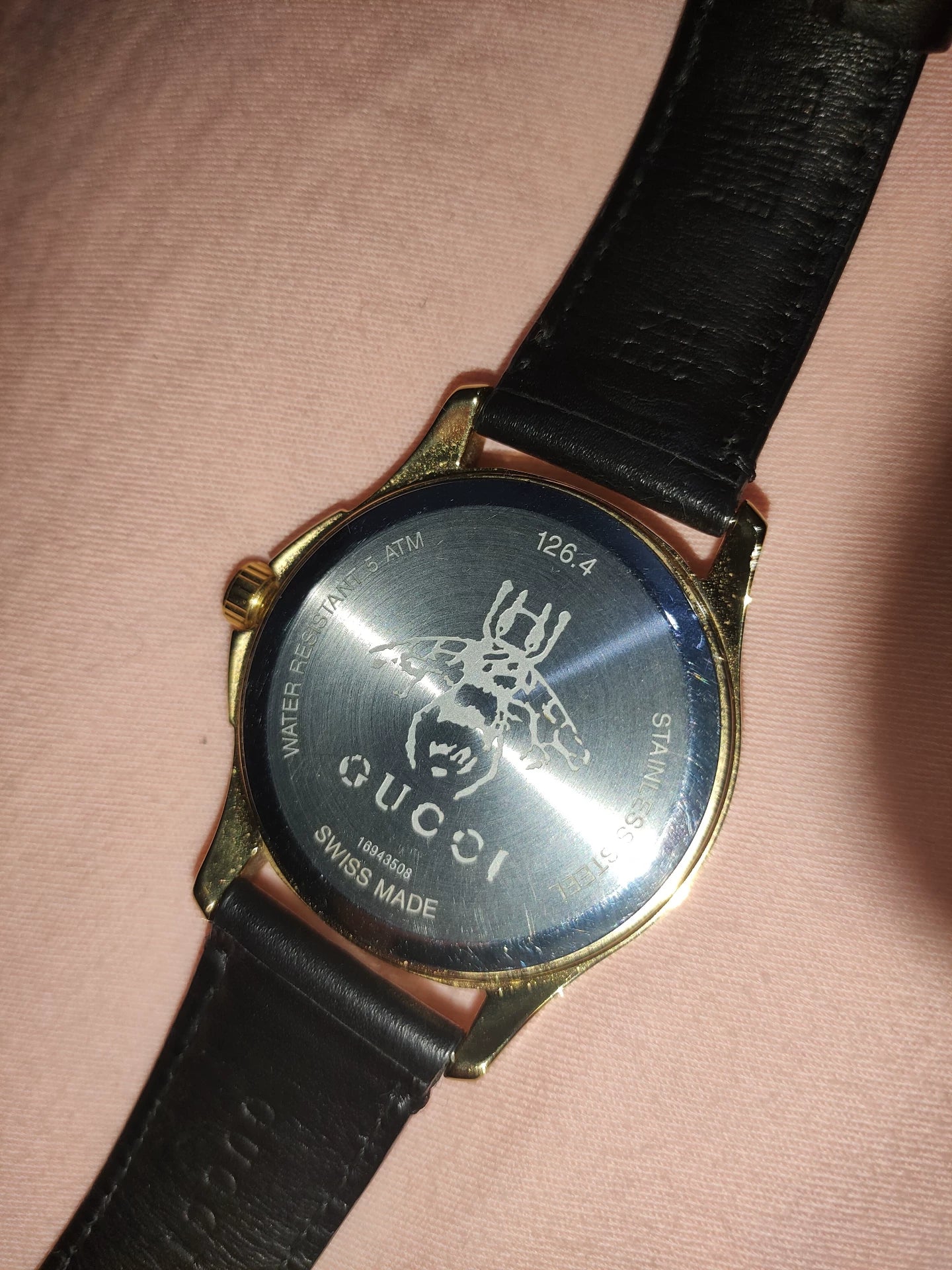 020426-watch-90 Gucci Authentic quartz watch