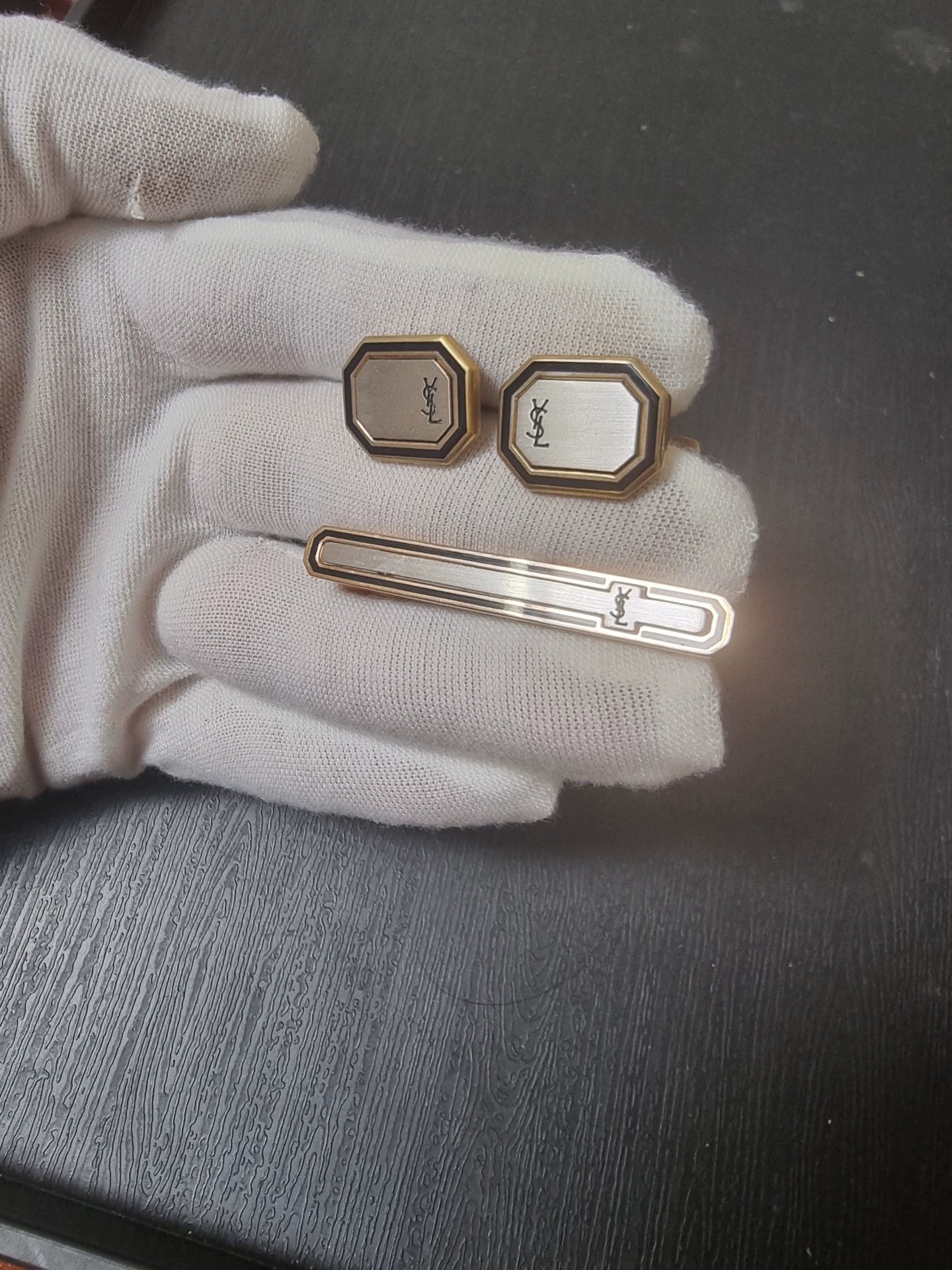 241025-78 Ysl Tie clip and button