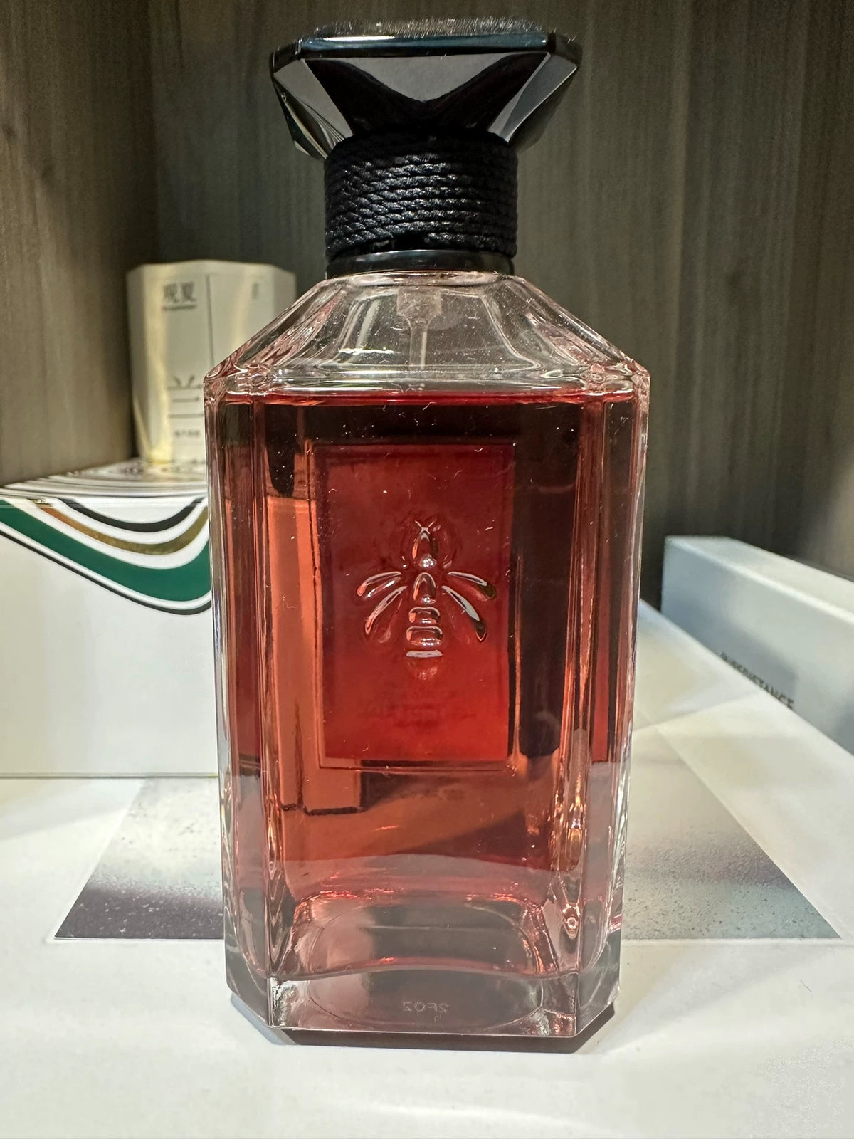 210926-81 Guerlain PARIS Parfum 200ml