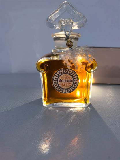 200826-38 Guerlain Madame Butterfly Essence 125ml 4.2 oz