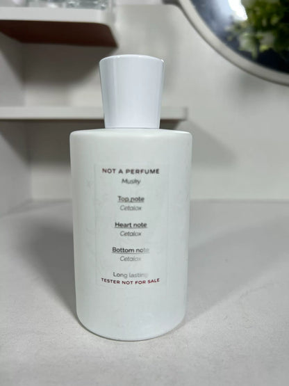 270726-33 Juliette Am Not Perfume 100ml 3.4 oz