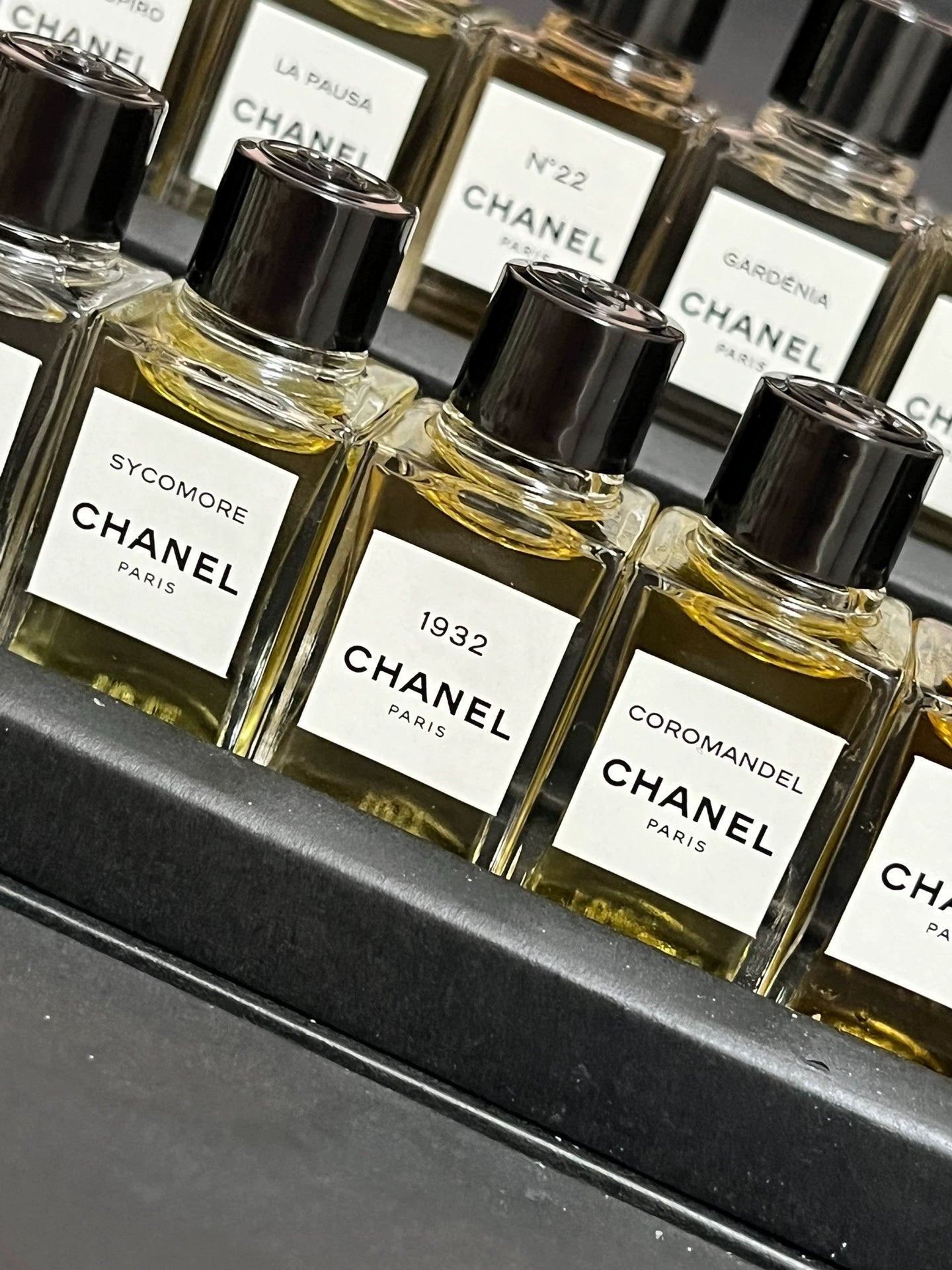230526-102 Chanel Limited edition miniQ 4ml 0.1 oz