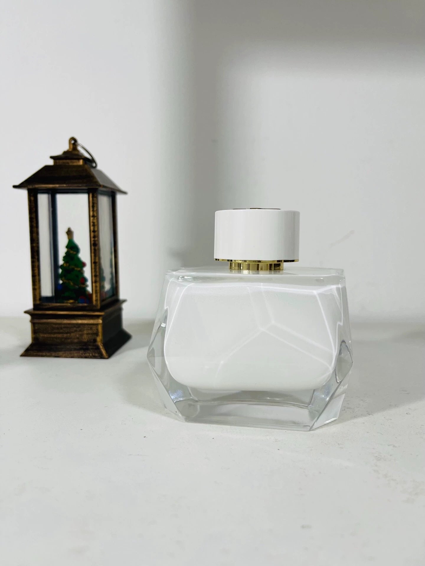 260526-156 Montblanc Pure White Seal Parfum 90ml 3 oz