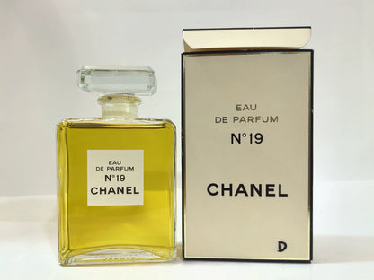 060325-95 Chanel No. 19 100ml 3.4 oz old version edp eau de parfum