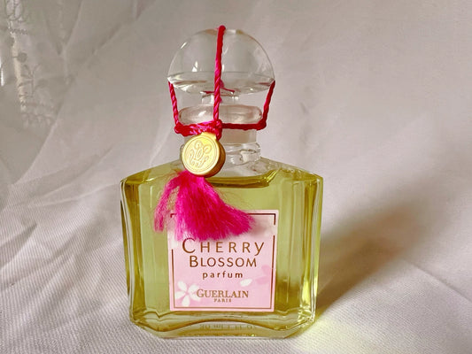 081026-36 Guerlain Cherry Blossom Parfum