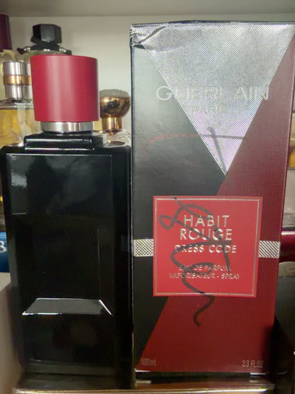 051026-47 Habit Rouge