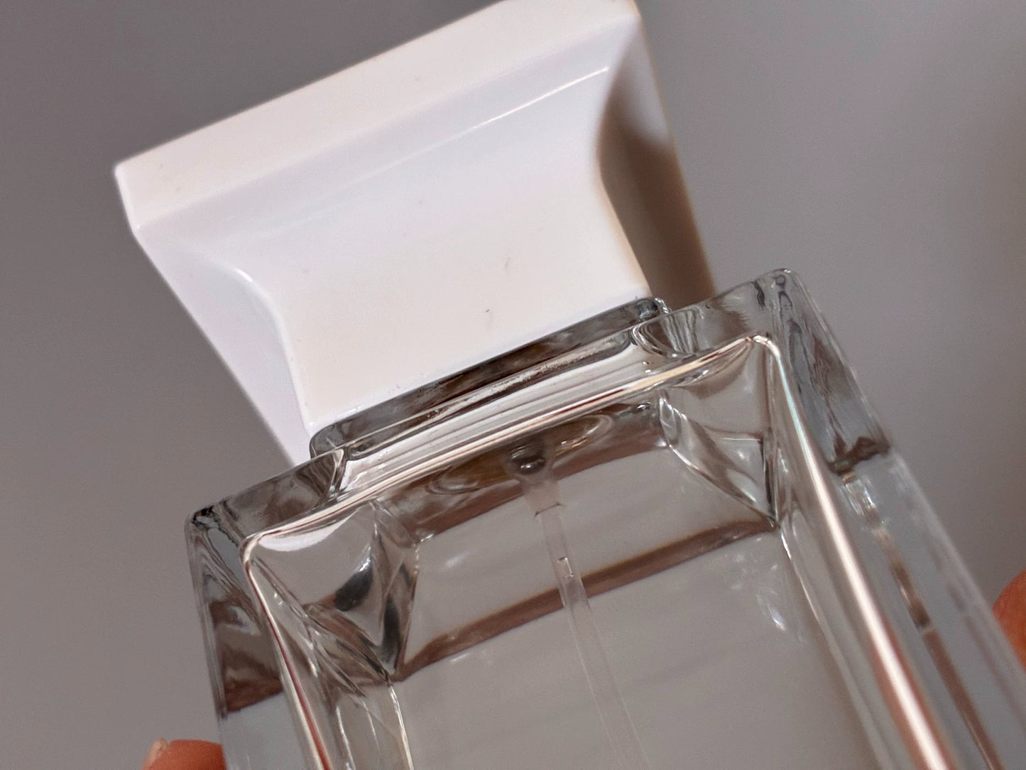 200726-296 Tom Ford White Musk Authenticity 50ml 1.7 oz