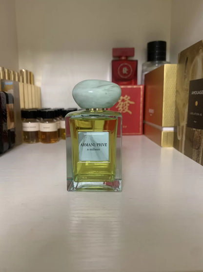 110826-118 Armani Fashion Exclusive Annual Perfume