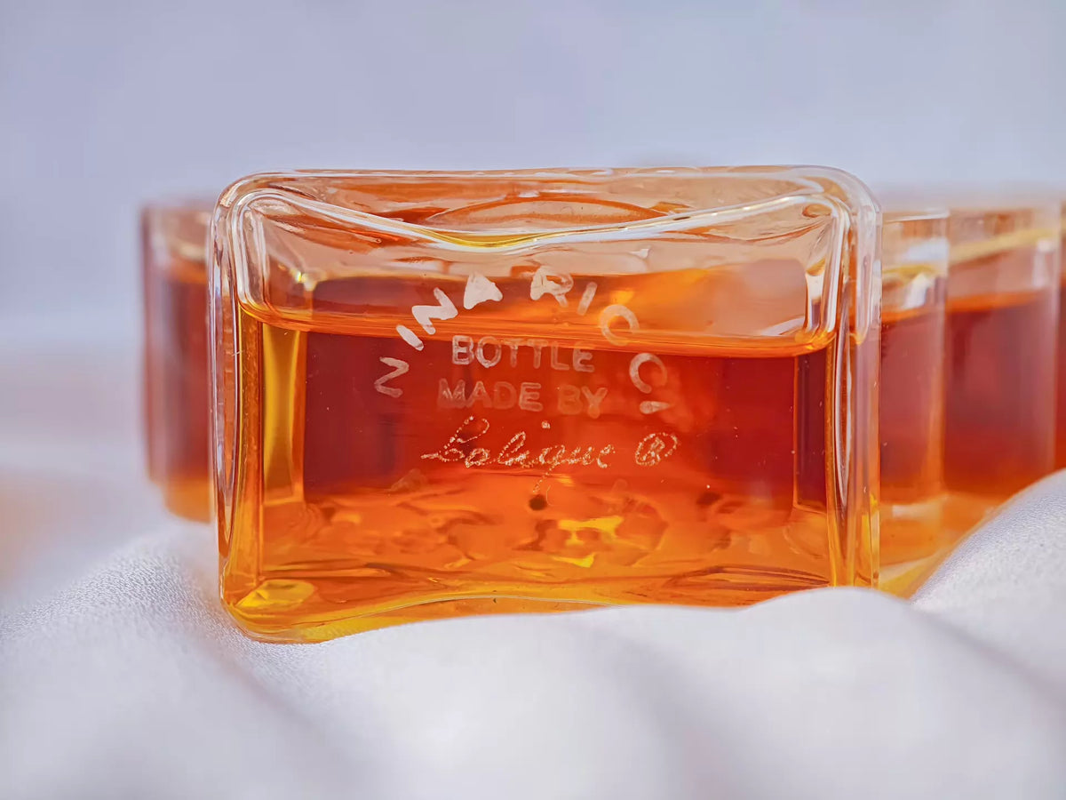 081026-62 Nina Ricci Coeur Joie Lena. Parfum