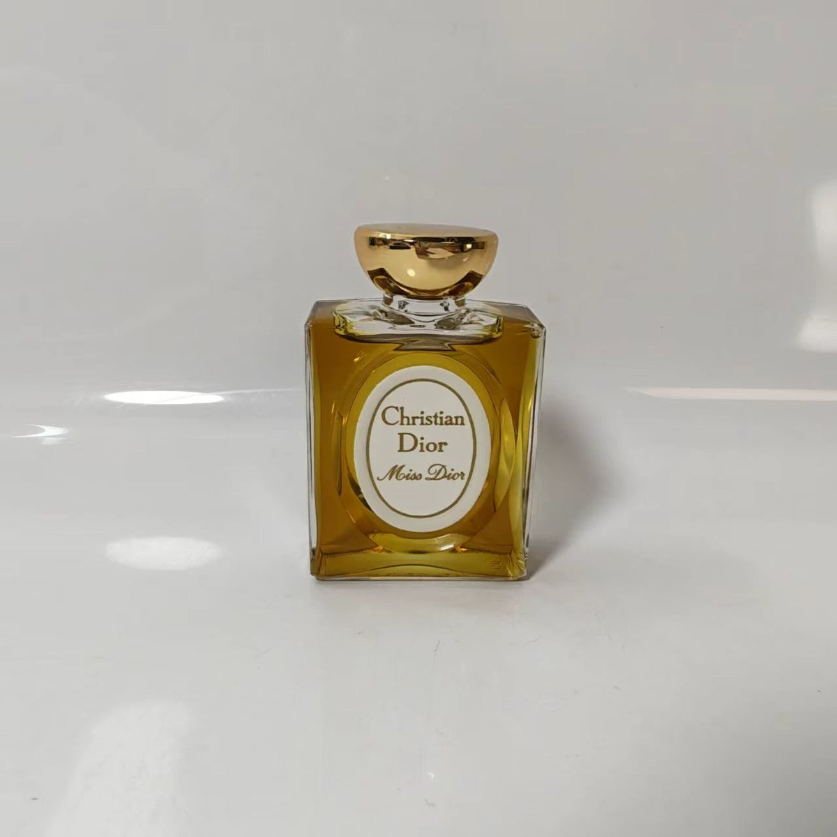 020926-584 Dior Miss