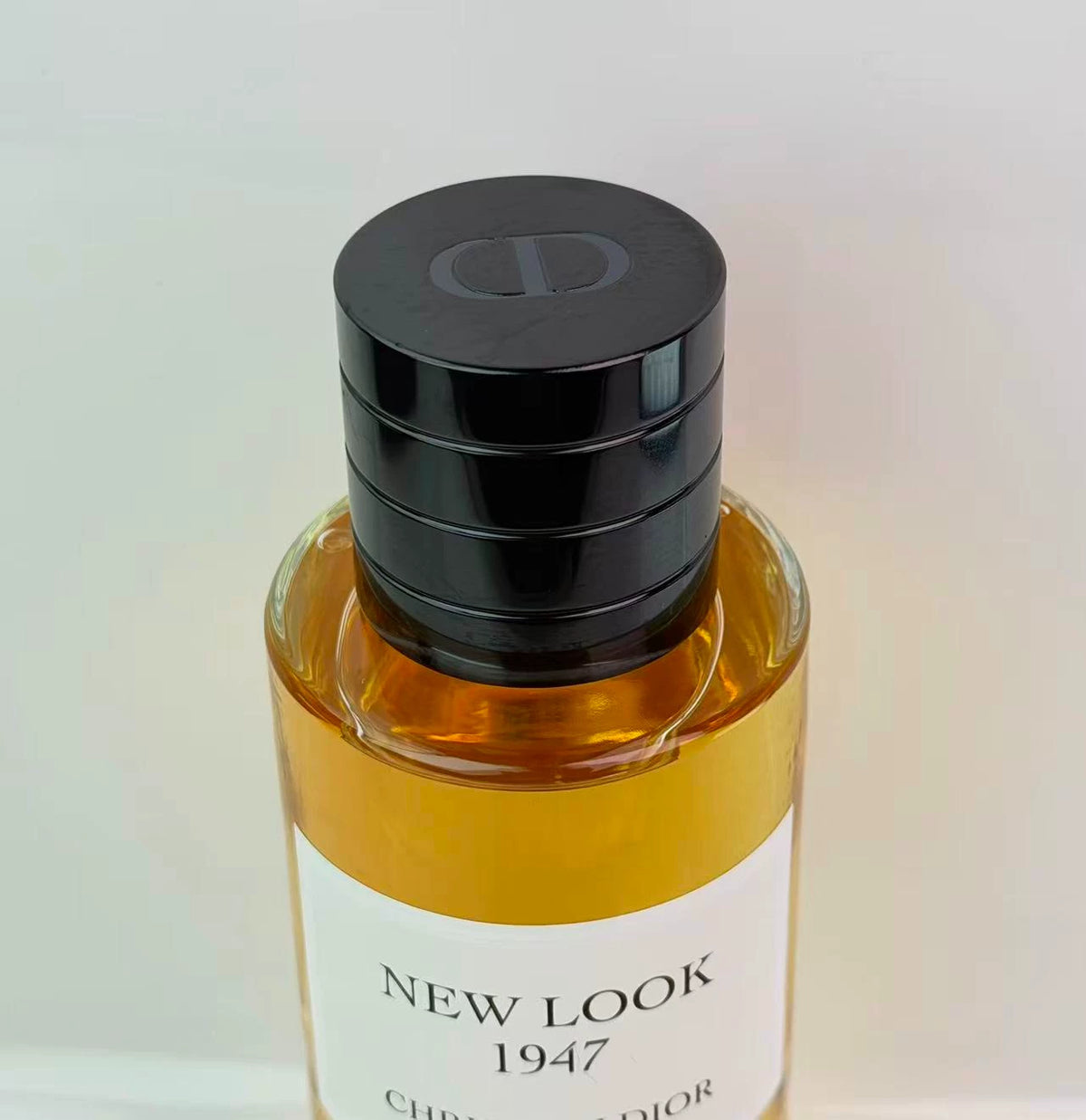 210926-4 Dior New Look Parfum 250ml 8.5 oz