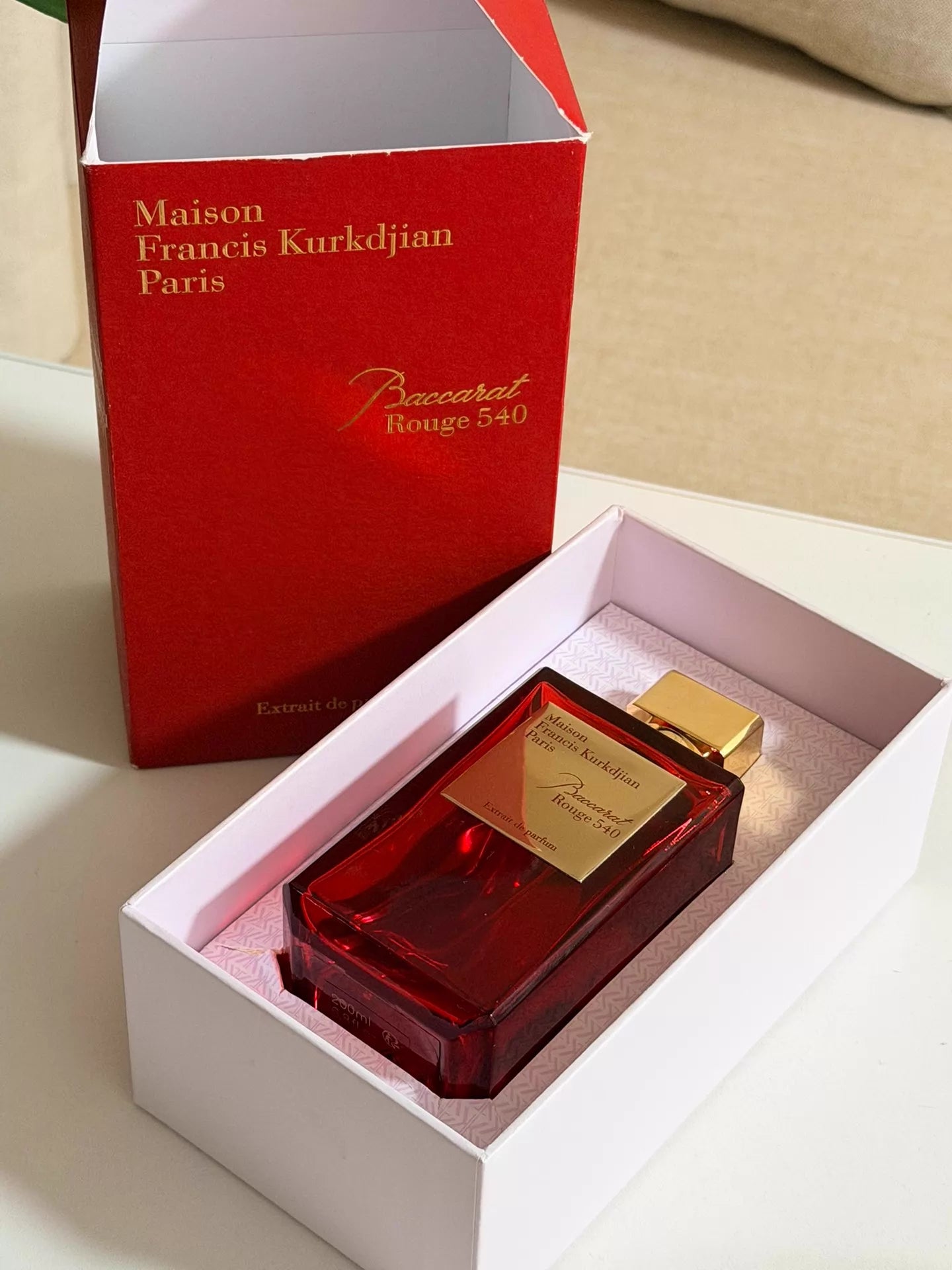 020426-131 Fanshi Kexiang MFK Parfum 200ml 6.8 oz