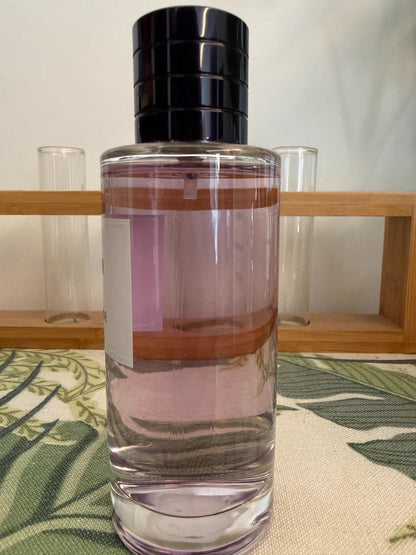 210226-72 Dior Montaigne Gris Dior 125ml