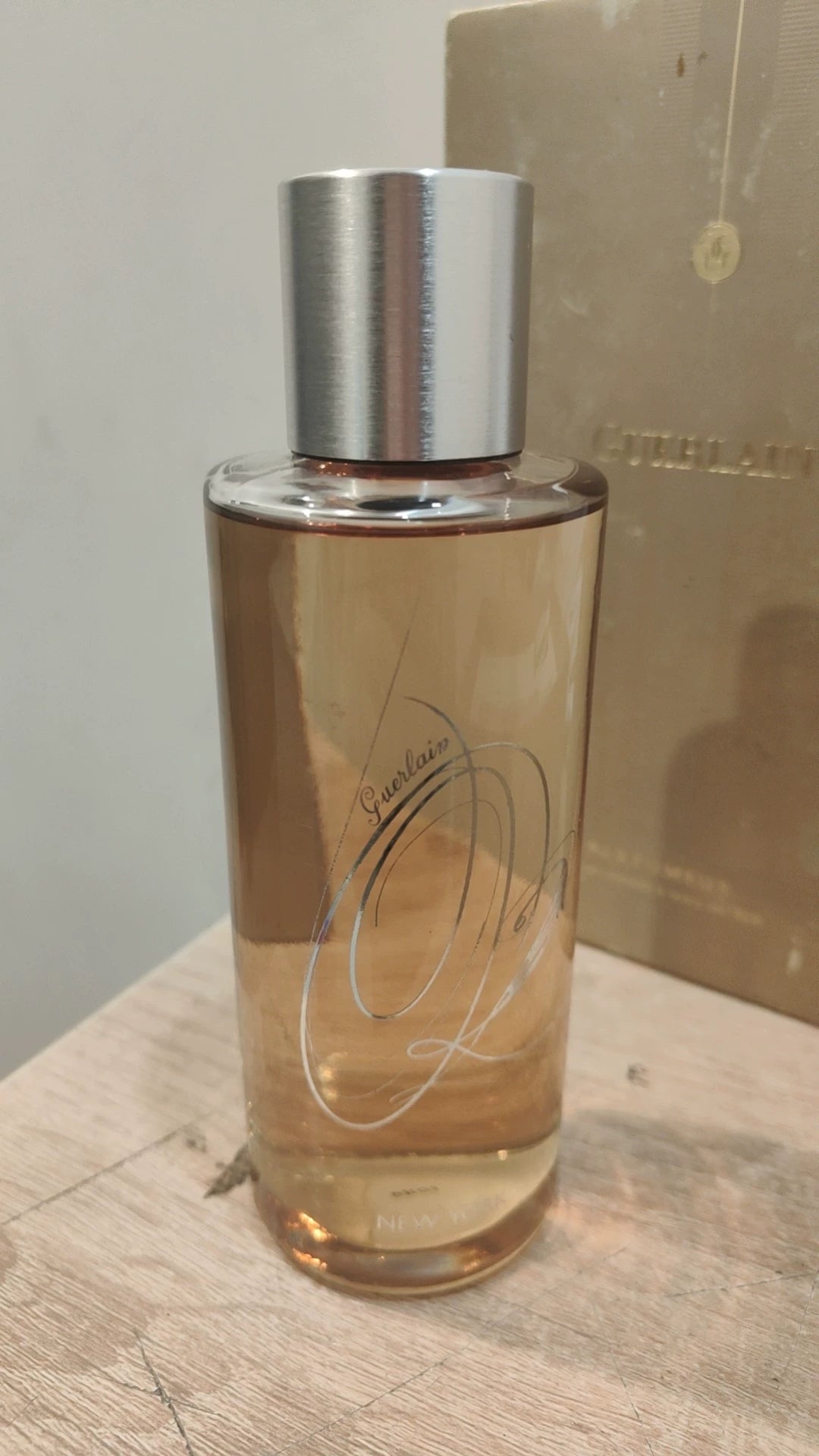 040826-29 Guerlain New York New 245ml 8.3 oz