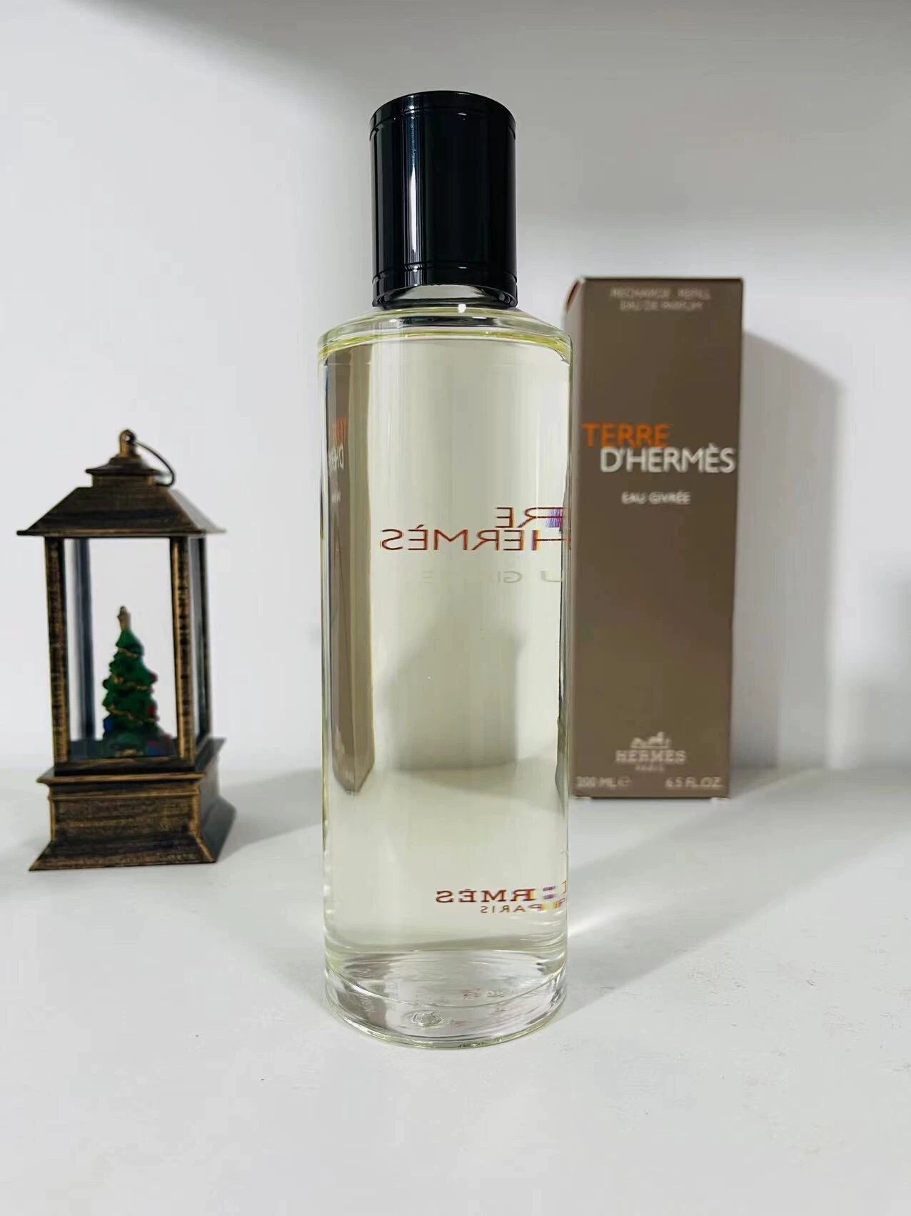 260526-75 Hermès Frosty Earth Refill Parfum 200ml 6.8 oz