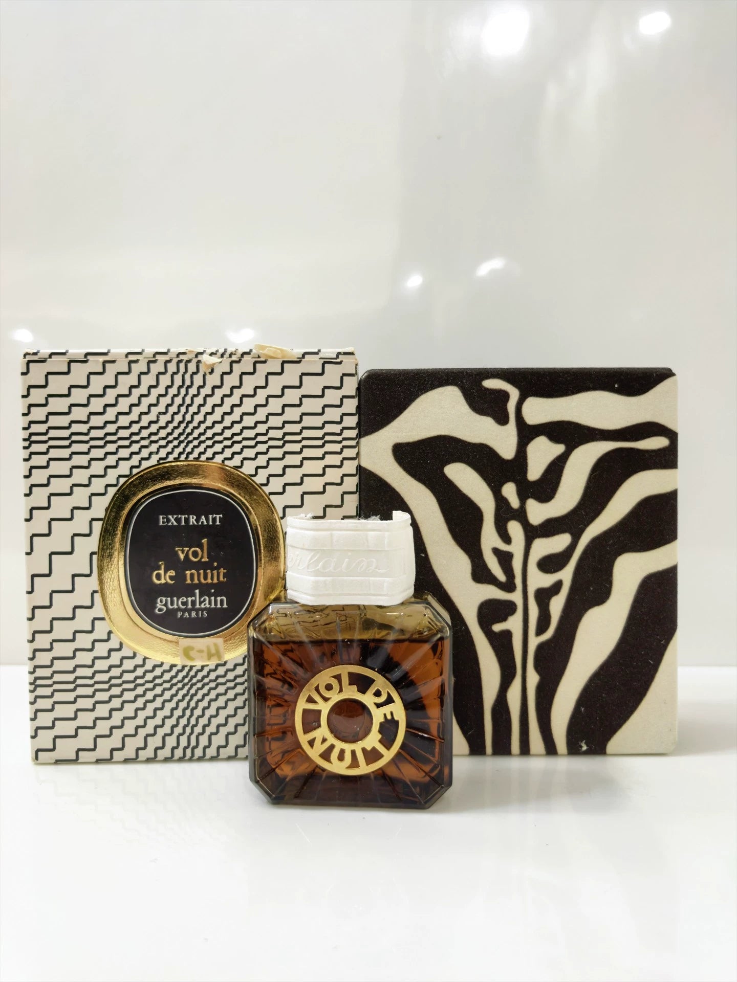 220226-100 Guerlain vol de nuit 30ml 1 oz