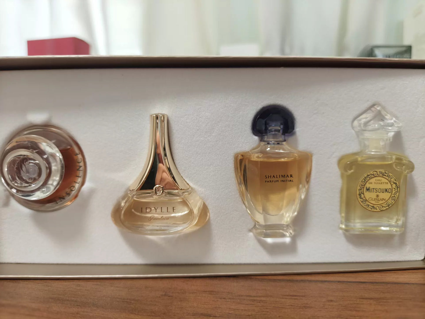 040926-25 Guerlain Four-piece Set 5ml 0.2 oz