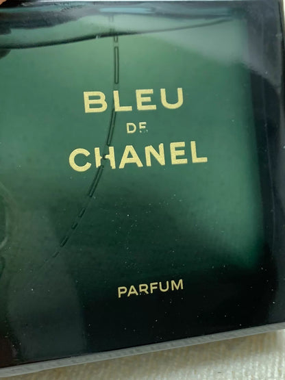 260323-18 Chanel Azure without box Parfum 100ml