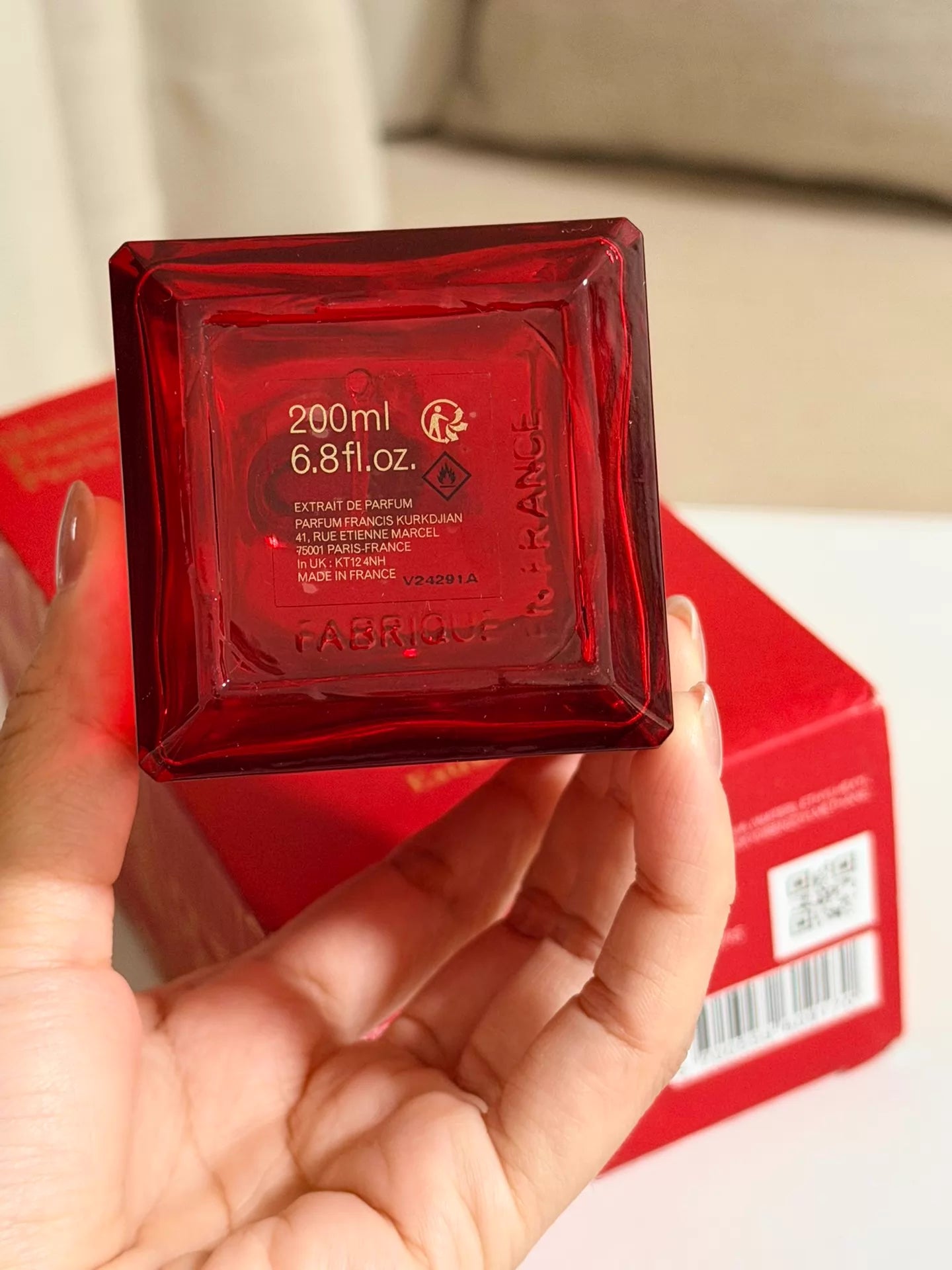 020426-131 Fanshi Kexiang MFK Parfum 200ml 6.8 oz