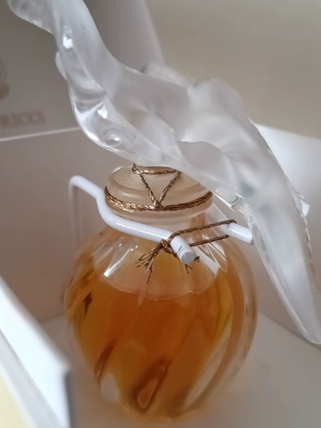 190526-233 nina ricci Lalique bottle 30ml 1 oz