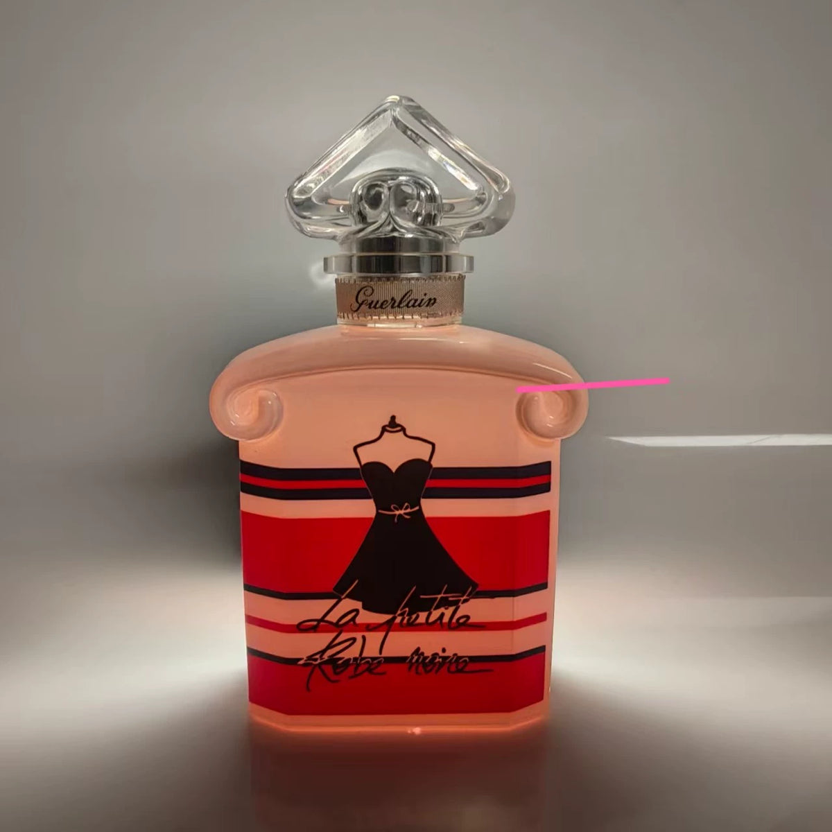 020926-15 Guerlain Little Bla Perfume