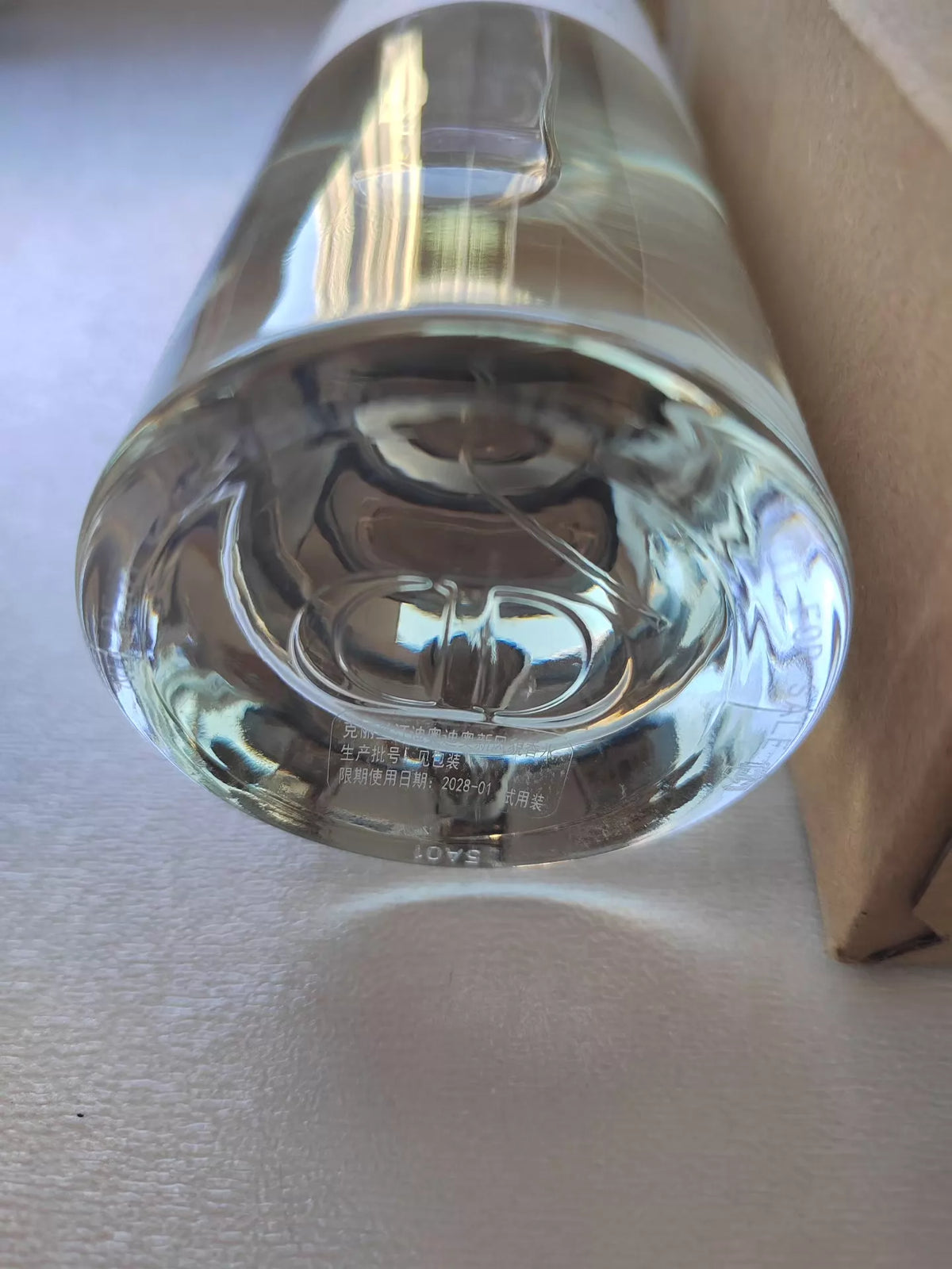 241026A-71 Dior 28.1 Parfum 200ml 6.8 oz