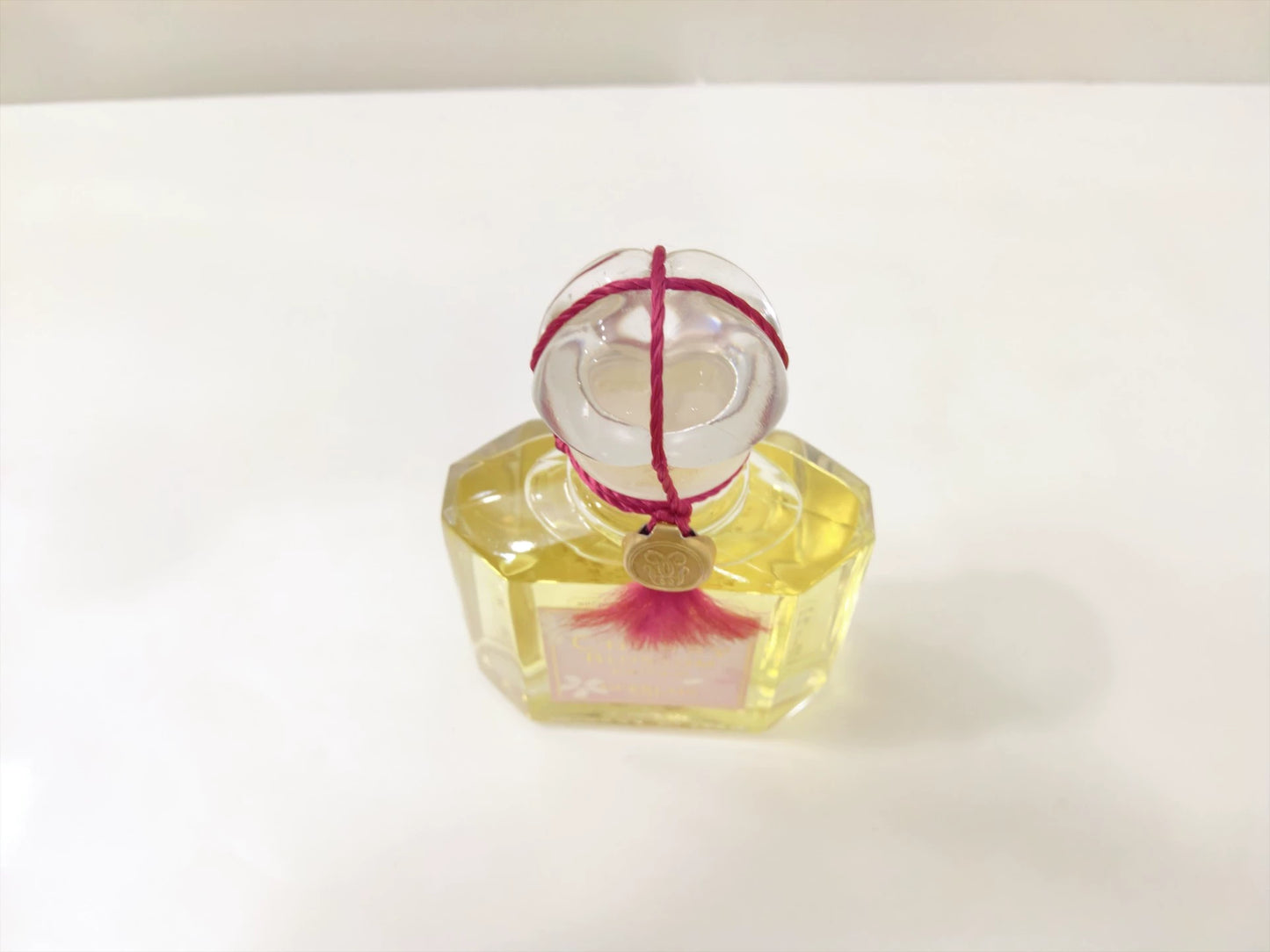 220426-29 Guerlain Sakura Essence 30ml 1 oz