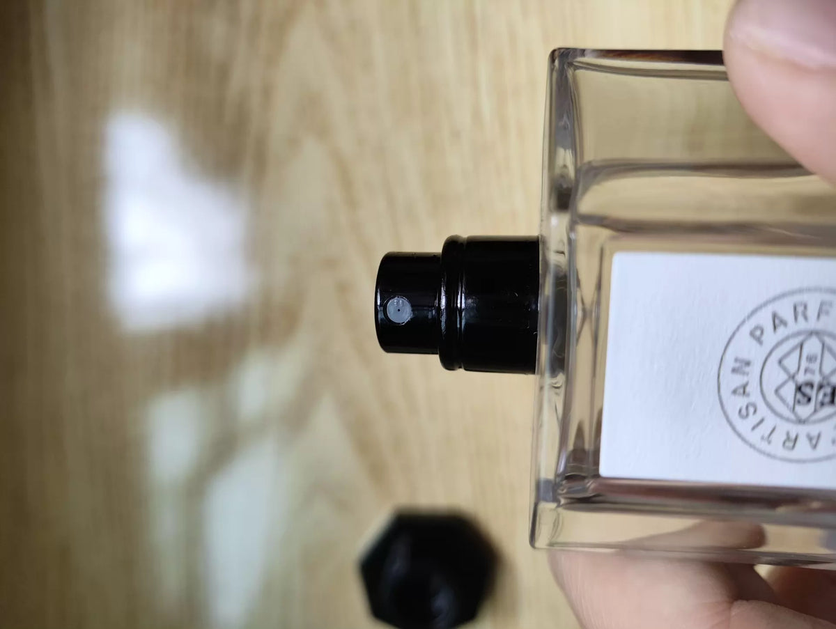 200926-7 L'Artisan Parfumeur Print Atticin Berry Field Parfum 150ml 5.1 oz