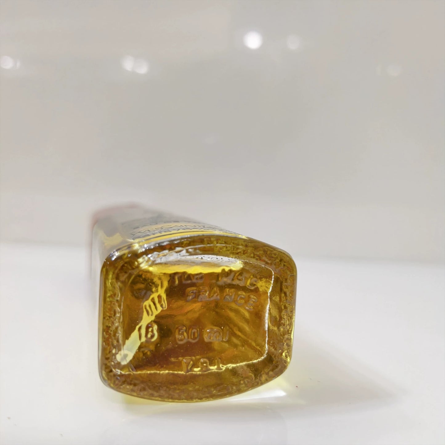 041125-90 Yves Saint Laurent Eau de Toilette EDT 50ml 1.7oz