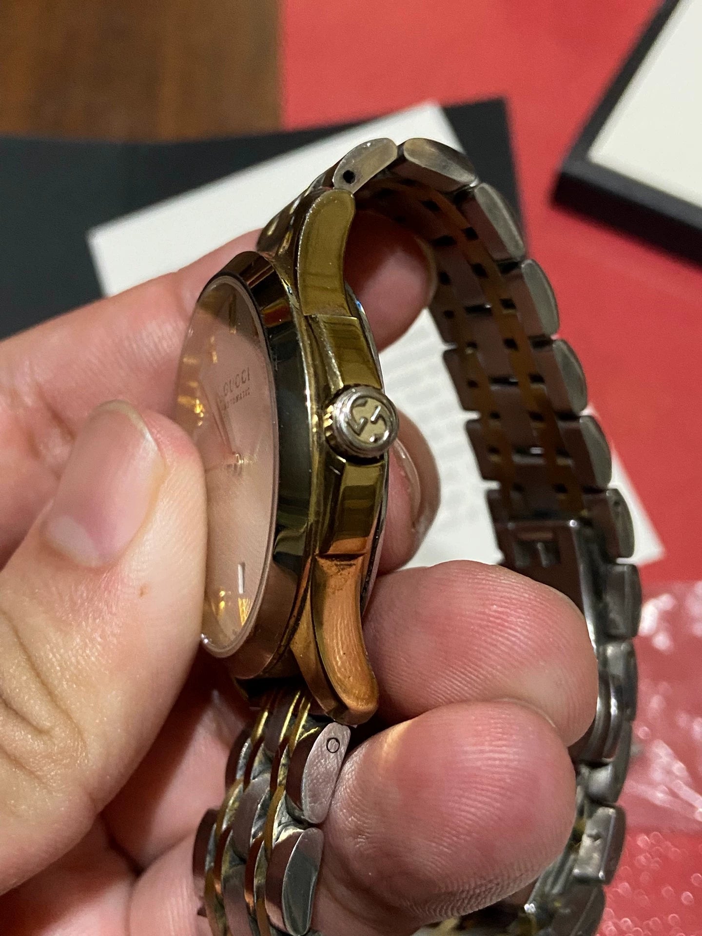 020426-watch-42 Gucci mechanical watch with
