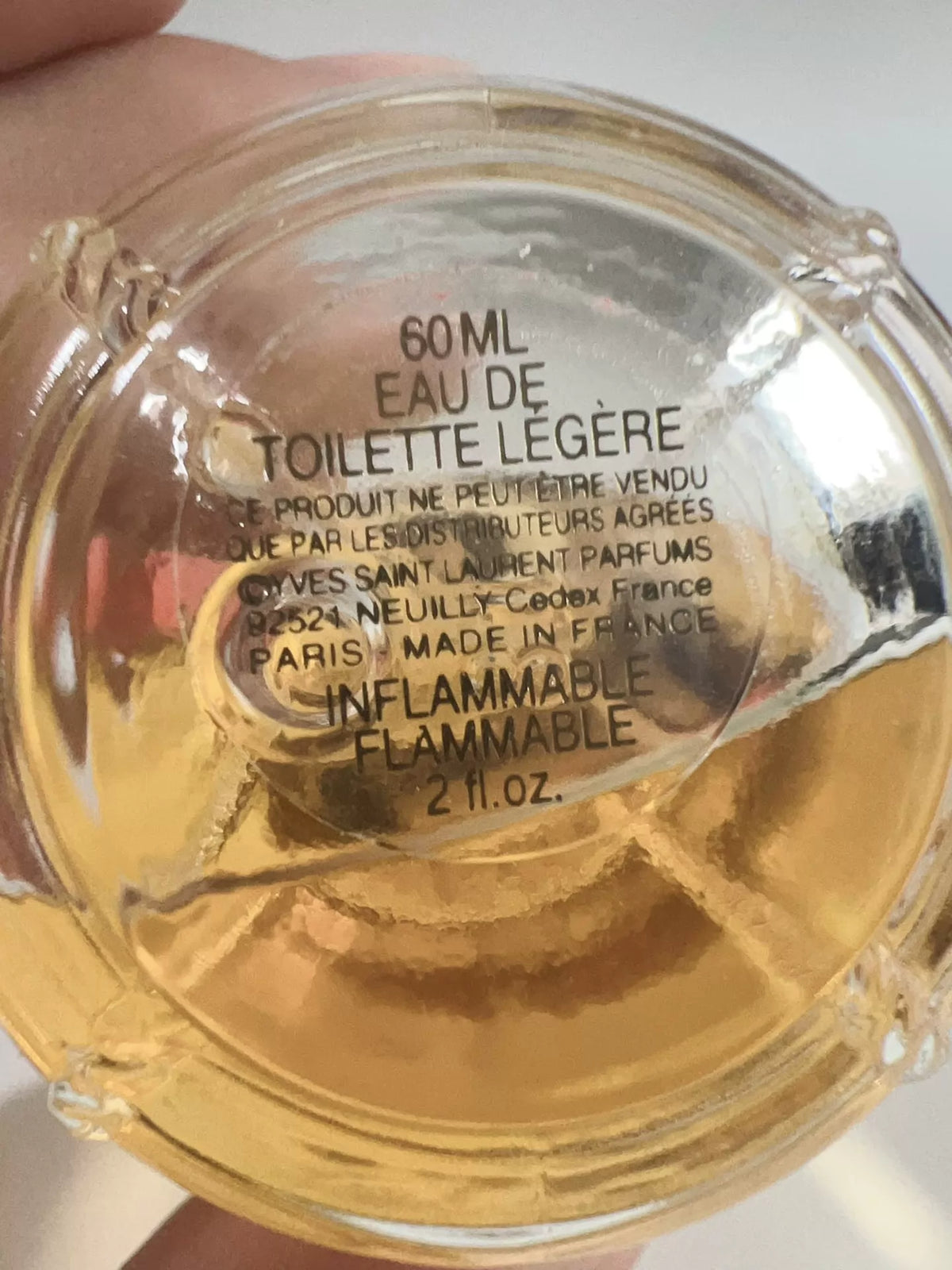 130926-96 Yves Saint Laurent Out 60ml 2 oz